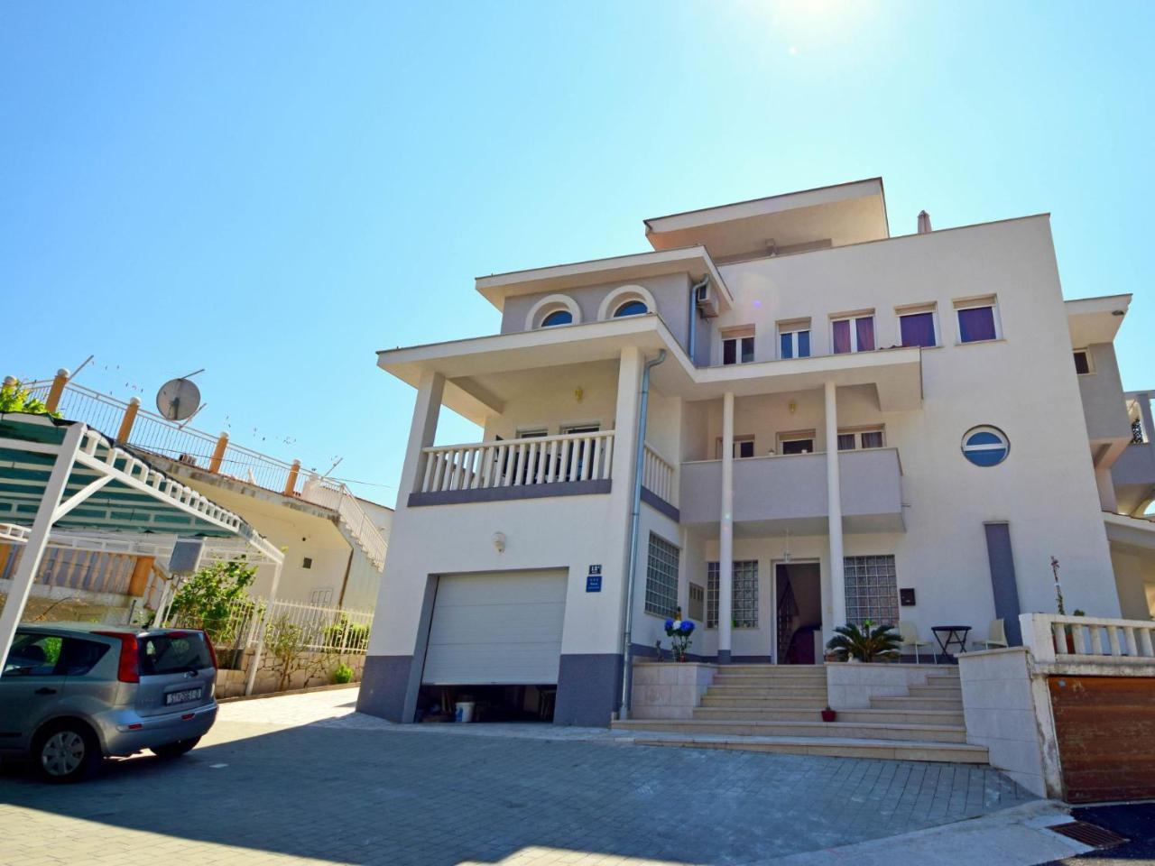 Apartment Anda-1 By Interhome Trogir Eksteriør billede